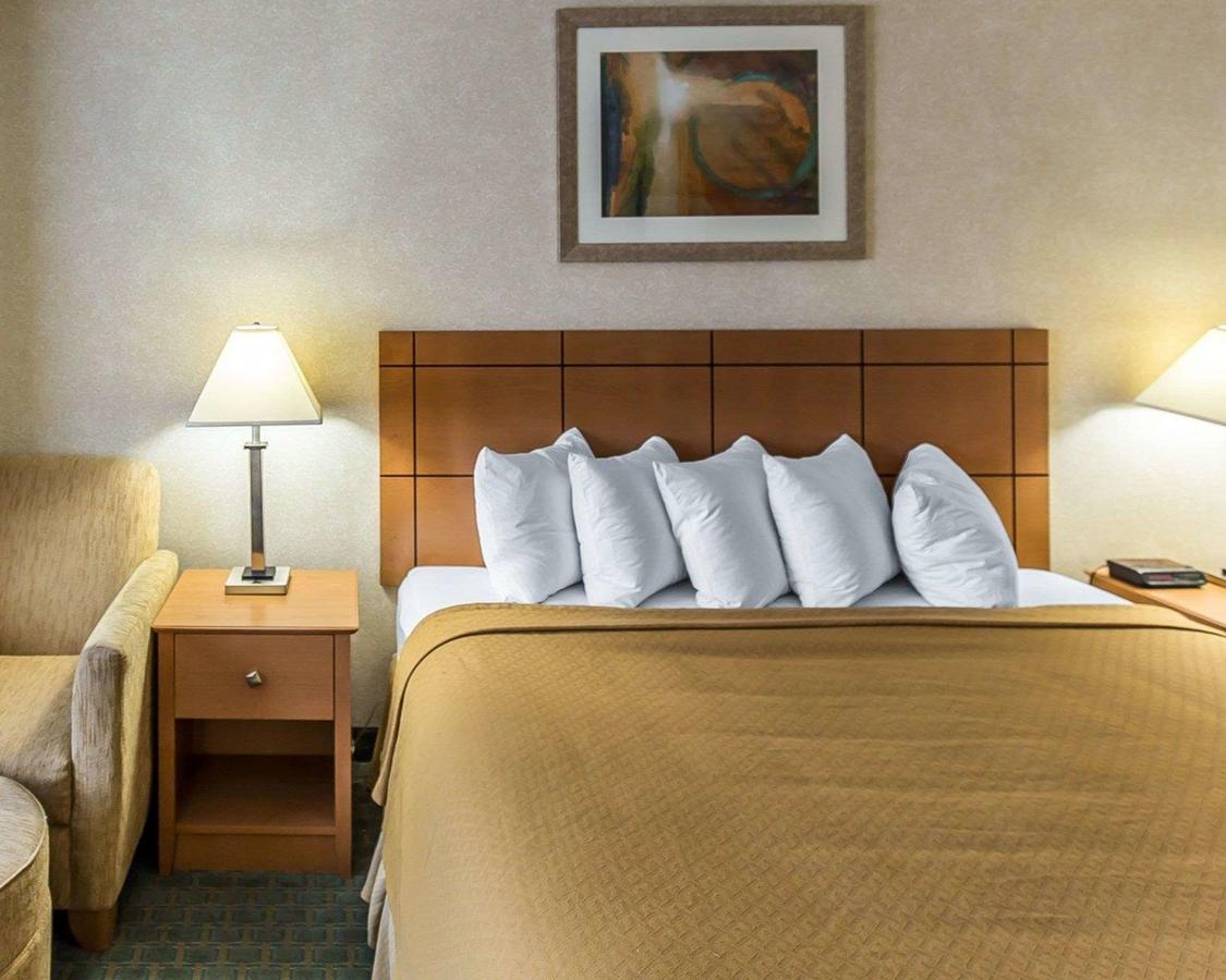Quality Inn At Collins Road - thumb 16