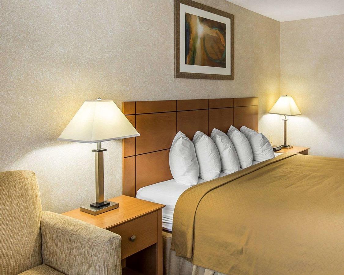 Quality Inn At Collins Road - thumb 10