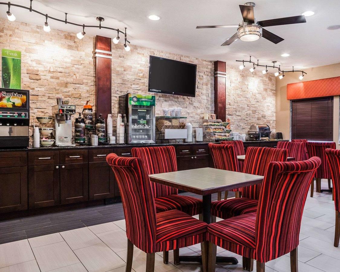 Quality Inn & Suites Des Moines Airport - thumb 8