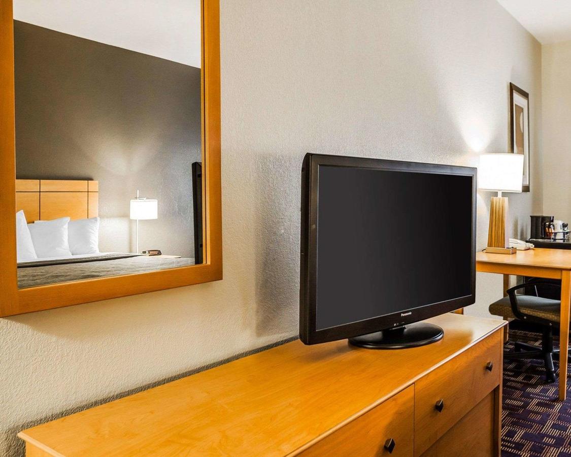 Quality Inn & Suites Des Moines Airport - thumb 16