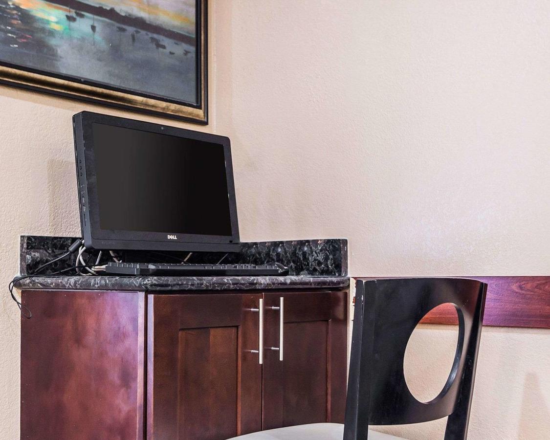 Quality Inn & Suites Des Moines Airport - thumb 27