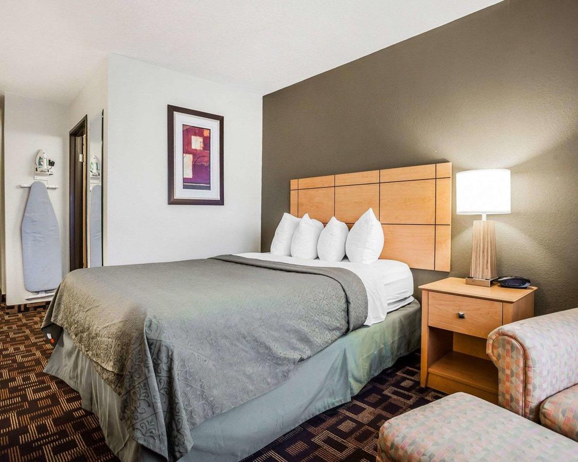 Quality Inn & Suites Des Moines Airport - thumb 18