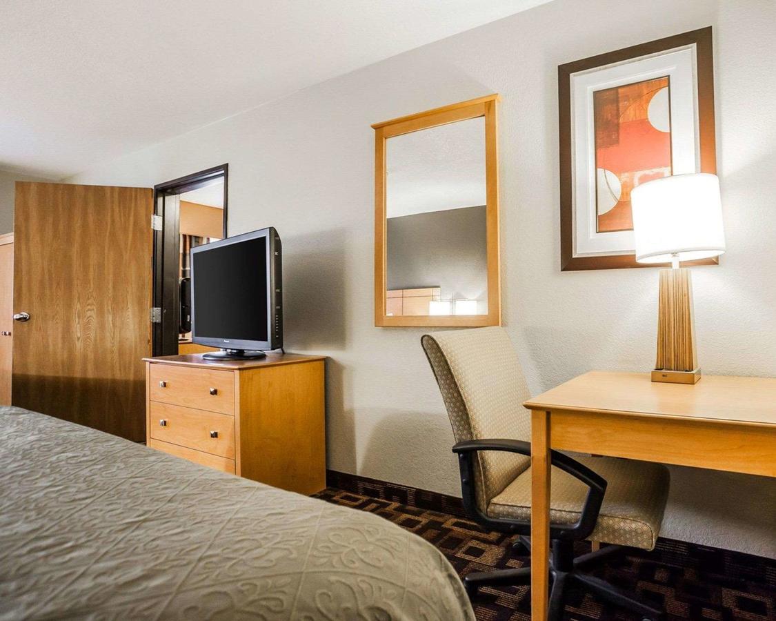 Quality Inn & Suites Des Moines Airport - thumb 5