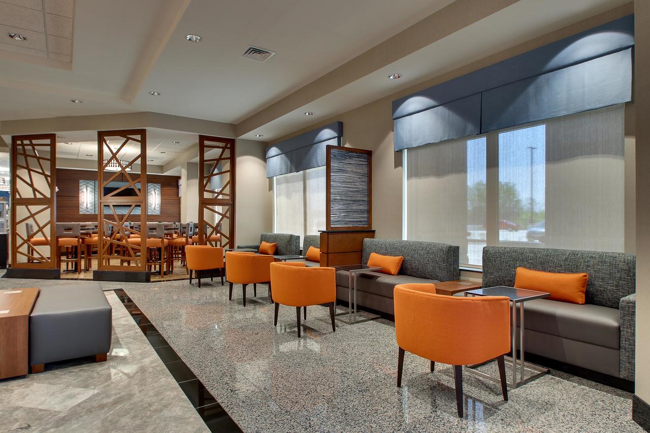 Drury Inn & Suites Iowa City Coralville - thumb 3