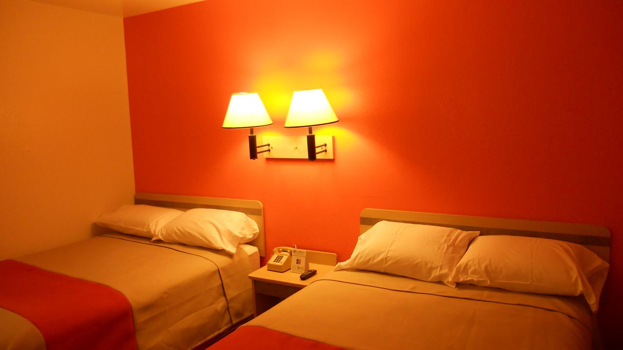 Motel 6 Des Moines North - thumb 10