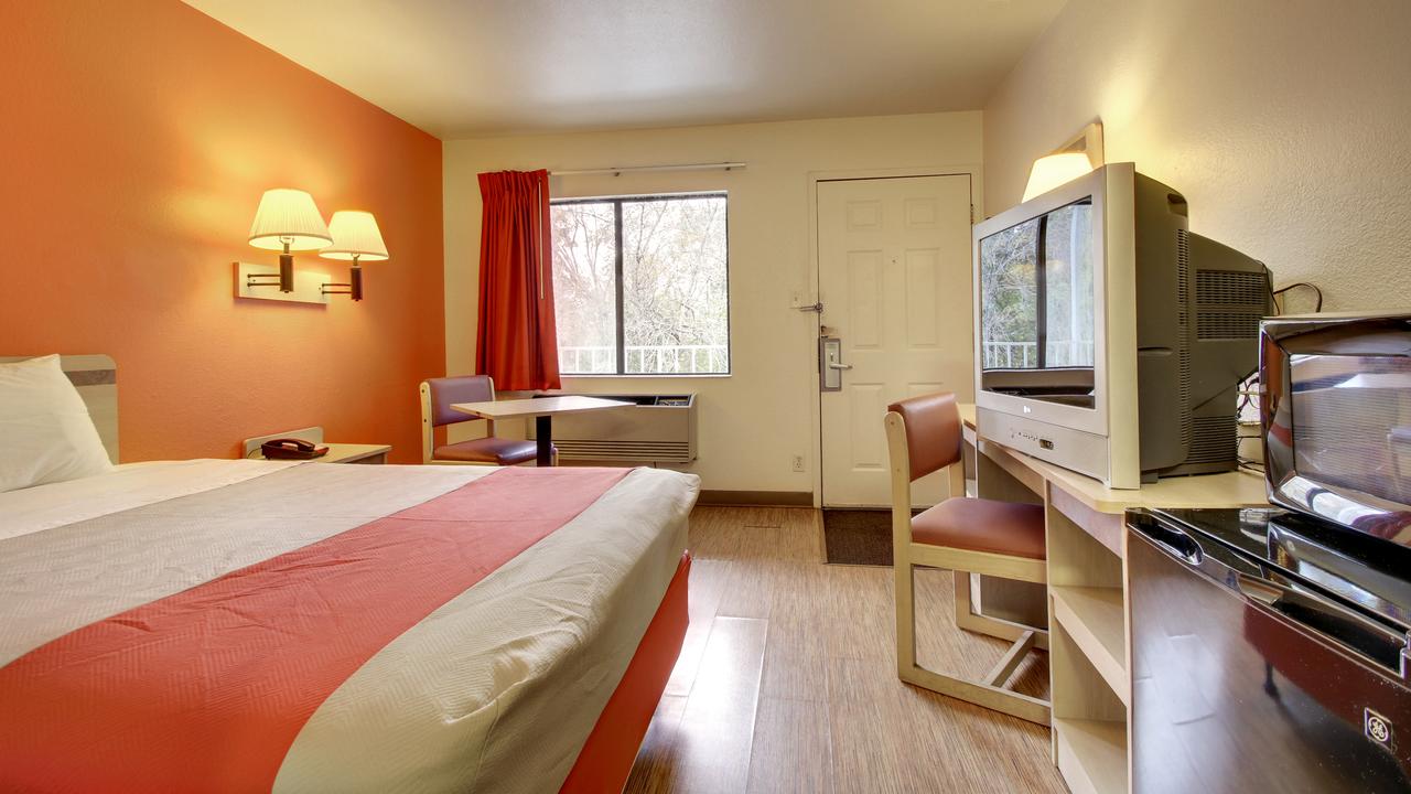 Motel 6 Des Moines North - thumb 29