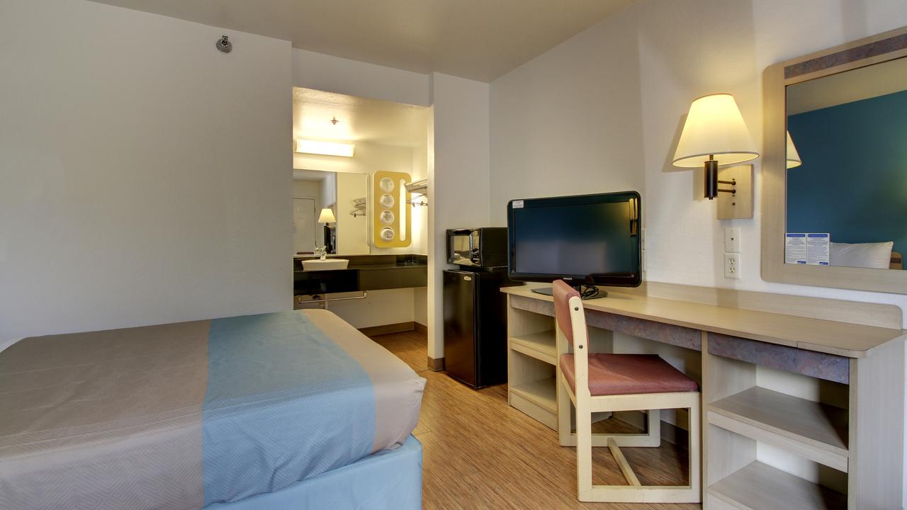 Motel 6 Des Moines North - thumb 31