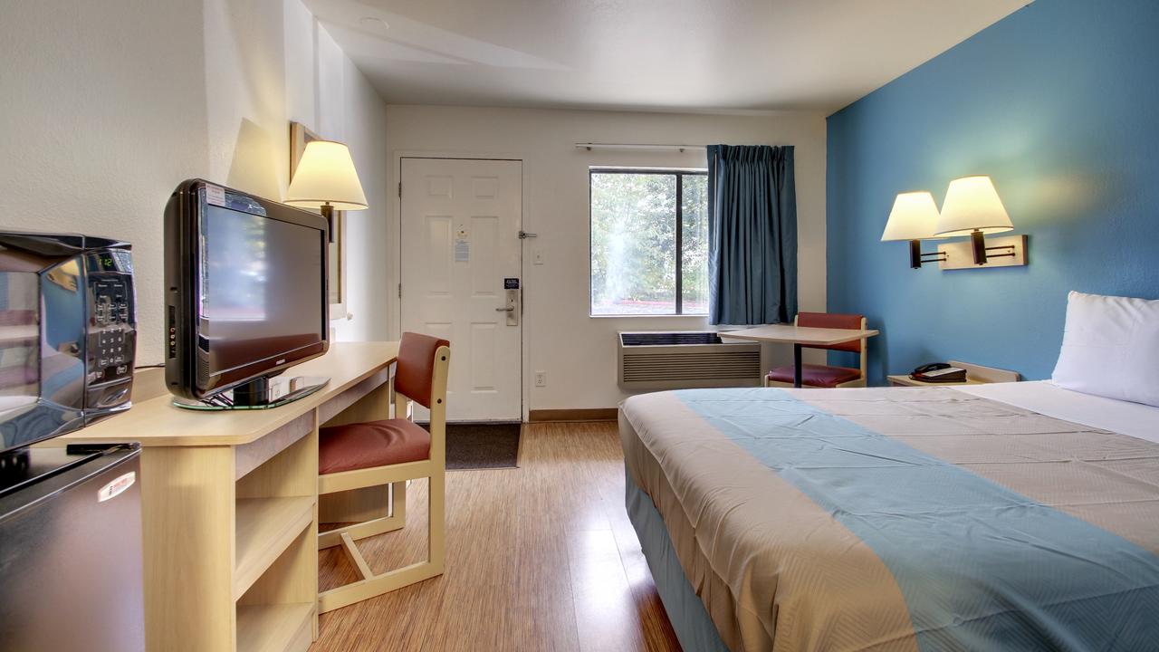 Motel 6 Des Moines North - thumb 39