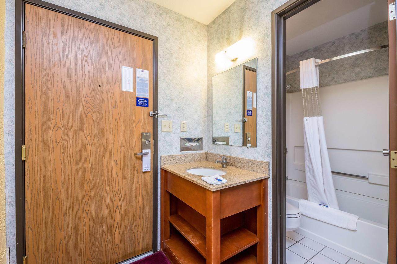 Motel 6 Cedar Rapids Airport - thumb 18