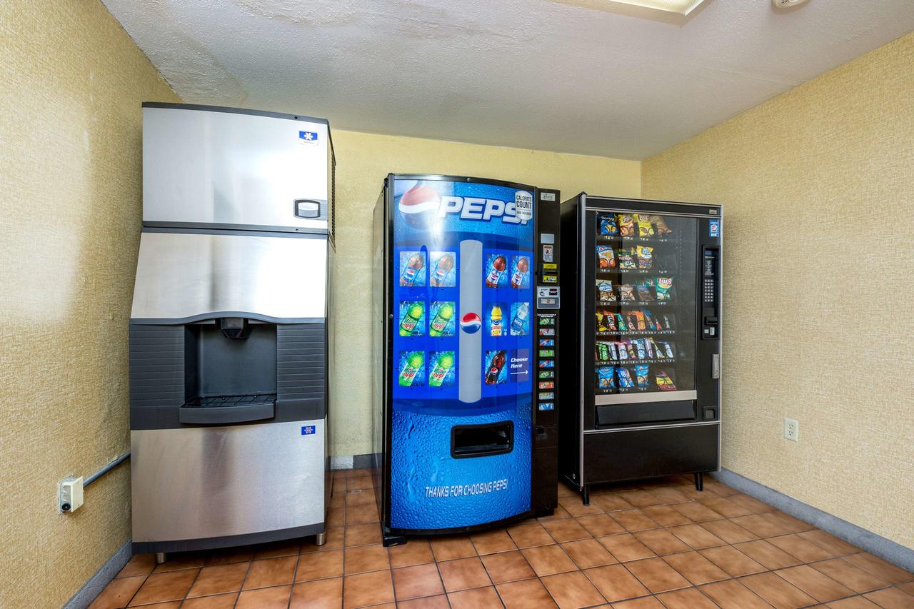 Motel 6 Cedar Rapids Airport - thumb 13