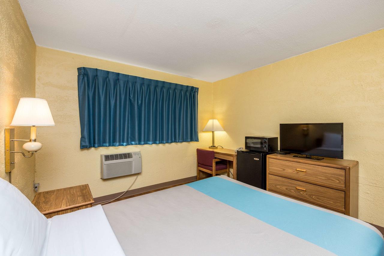 Motel 6 Cedar Rapids Airport - thumb 29