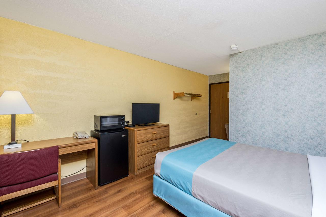 Motel 6 Cedar Rapids Airport - thumb 31
