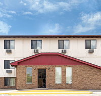 Super 8 by Wyndham Clinton - Orlando Tourists