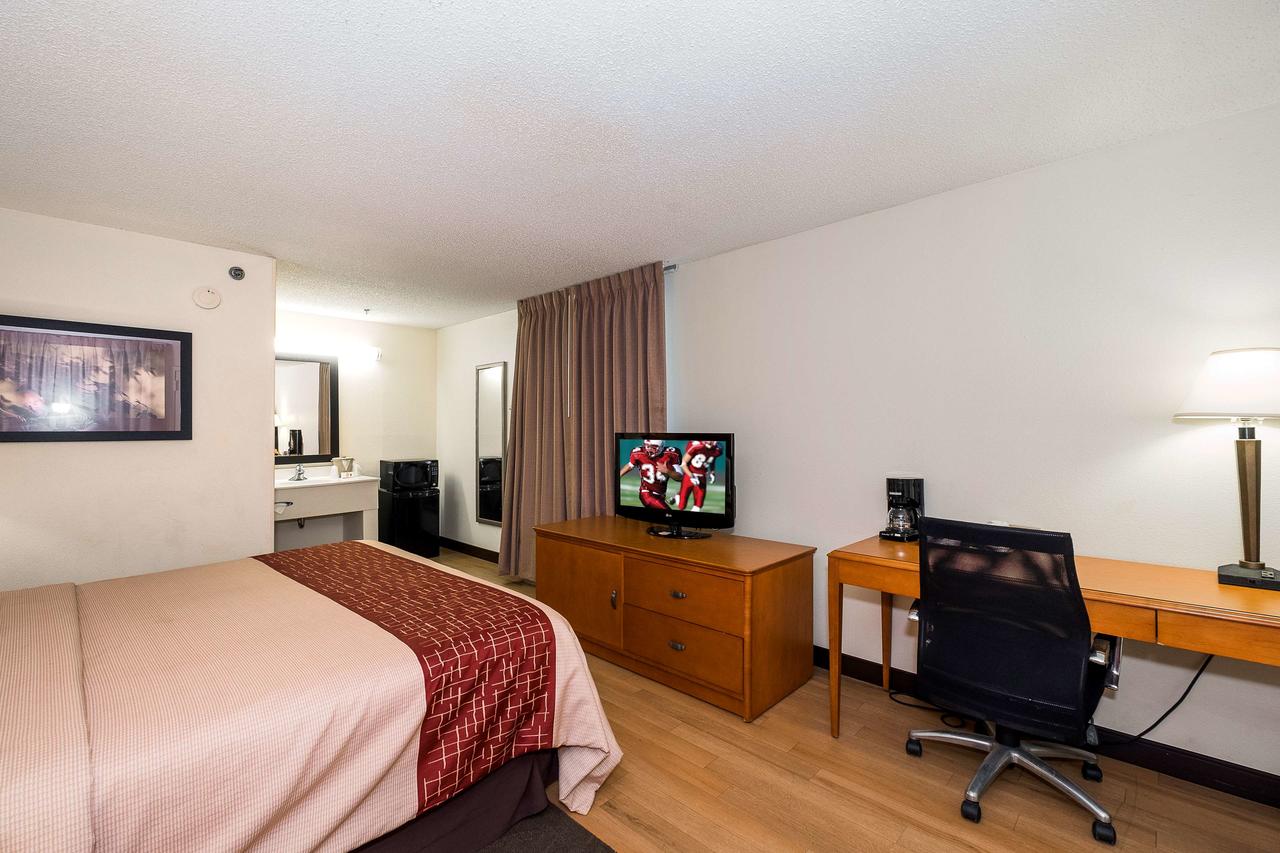 Red Roof Inn - Cedar Rapids - thumb 24