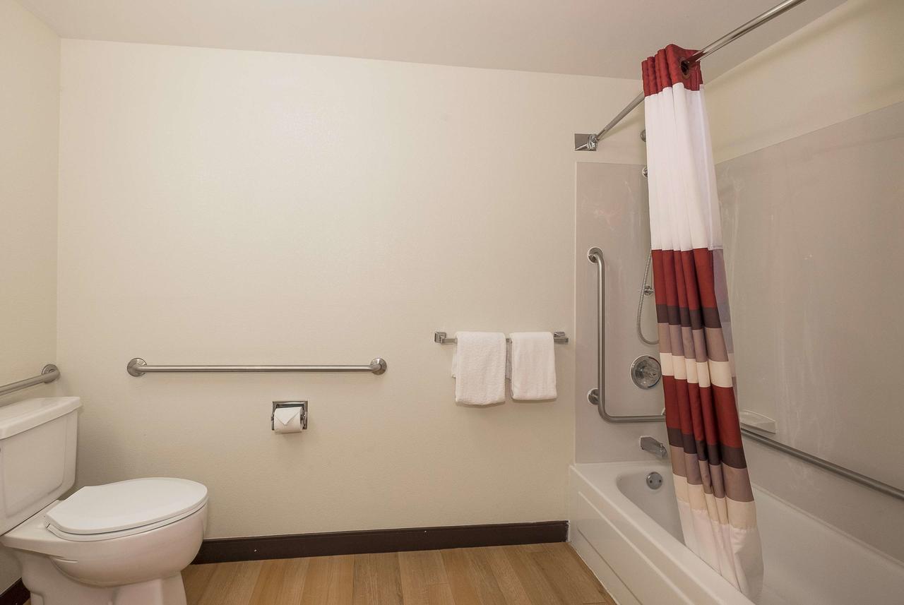 Red Roof Inn - Cedar Rapids - thumb 32