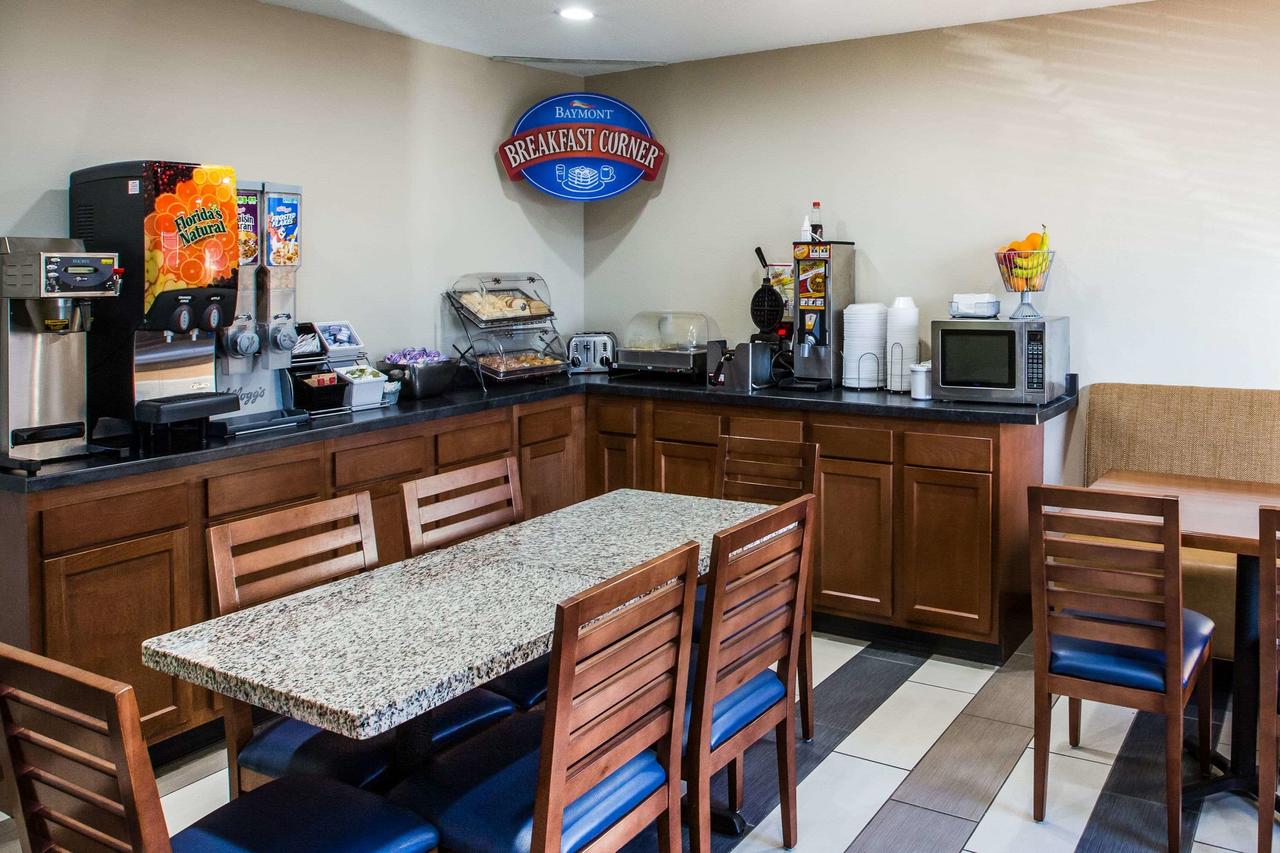 Baymont By Wyndham Cedar Rapids - thumb 24