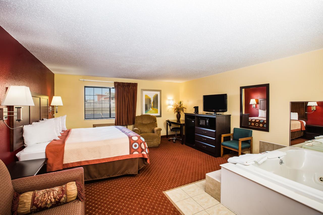 Baymont By Wyndham Cedar Rapids - thumb 7