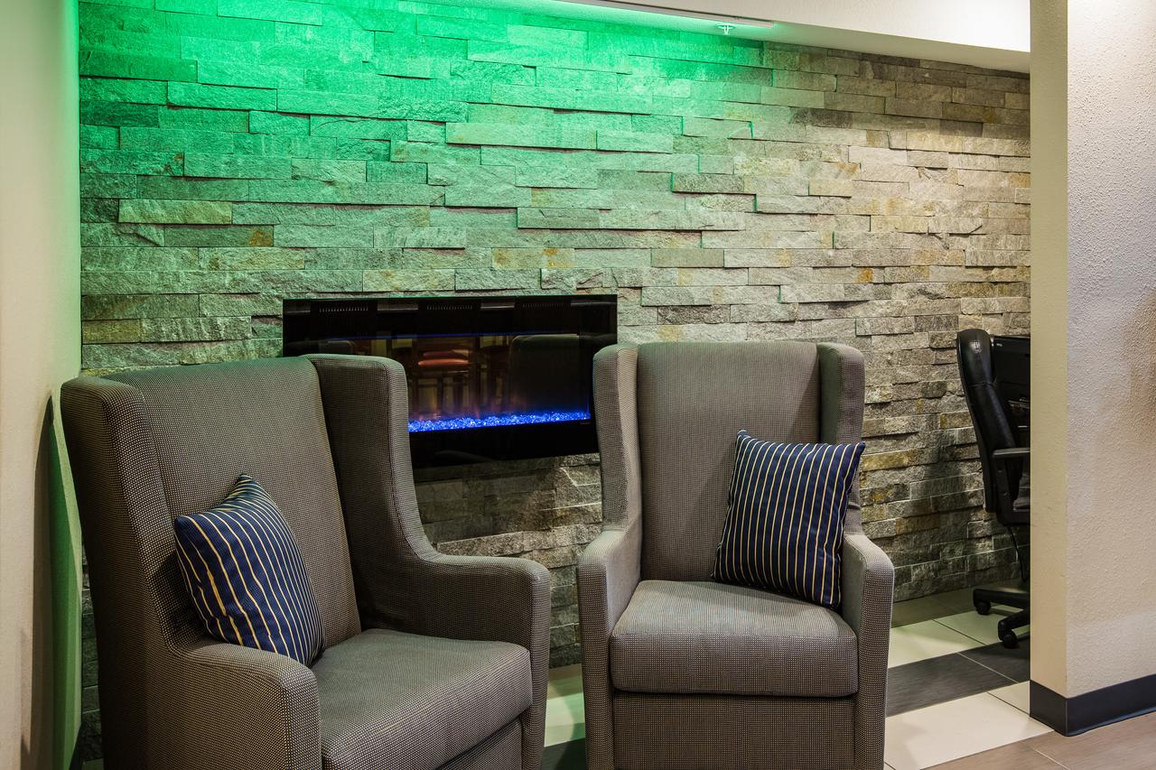 Baymont By Wyndham Cedar Rapids - thumb 11