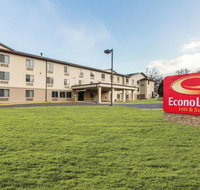 Econo Lodge Inn  Suites Des Moines - Merle Hay Rd - Orlando Tourists