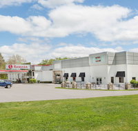 Ramada by Wyndham Des Moines Airport - Orlando Tourists