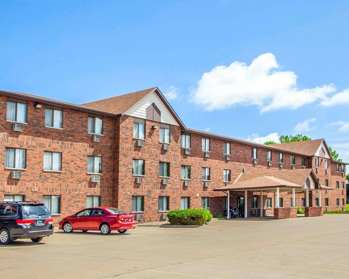 Econo Lodge Inn & Suites Bettendorf - thumb 29