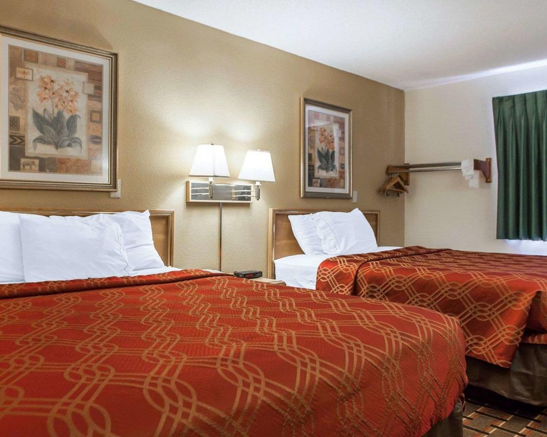 Econo Lodge Inn & Suites Bettendorf - thumb 23