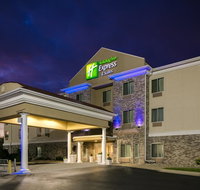 Holiday Inn Express  Suites Clinton - Orlando Tourists