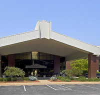 Ramada by Wyndham Bettendorf - Orlando Tourists