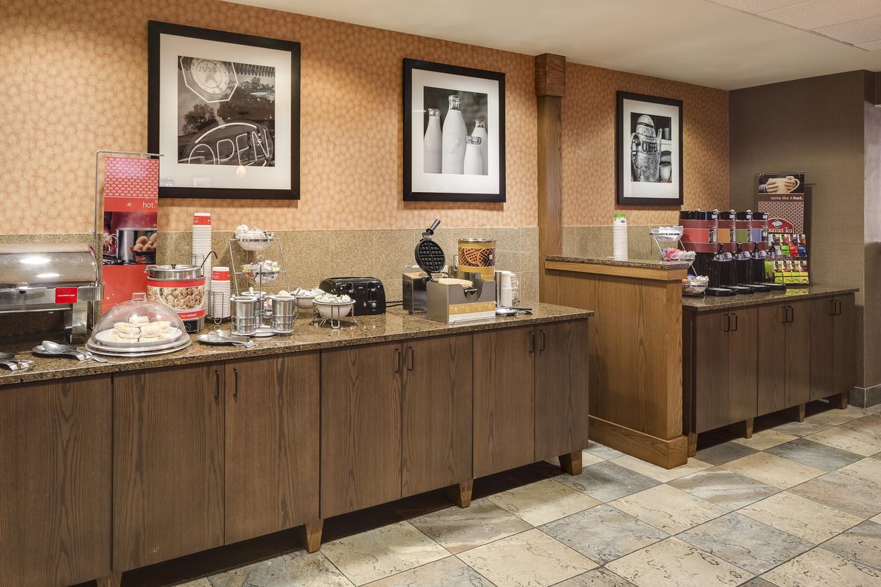 Hampton Inn Iowa City/Coralville - thumb 19