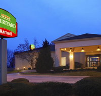 Courtyard Bettendorf Quad Cities - Orlando Tourists