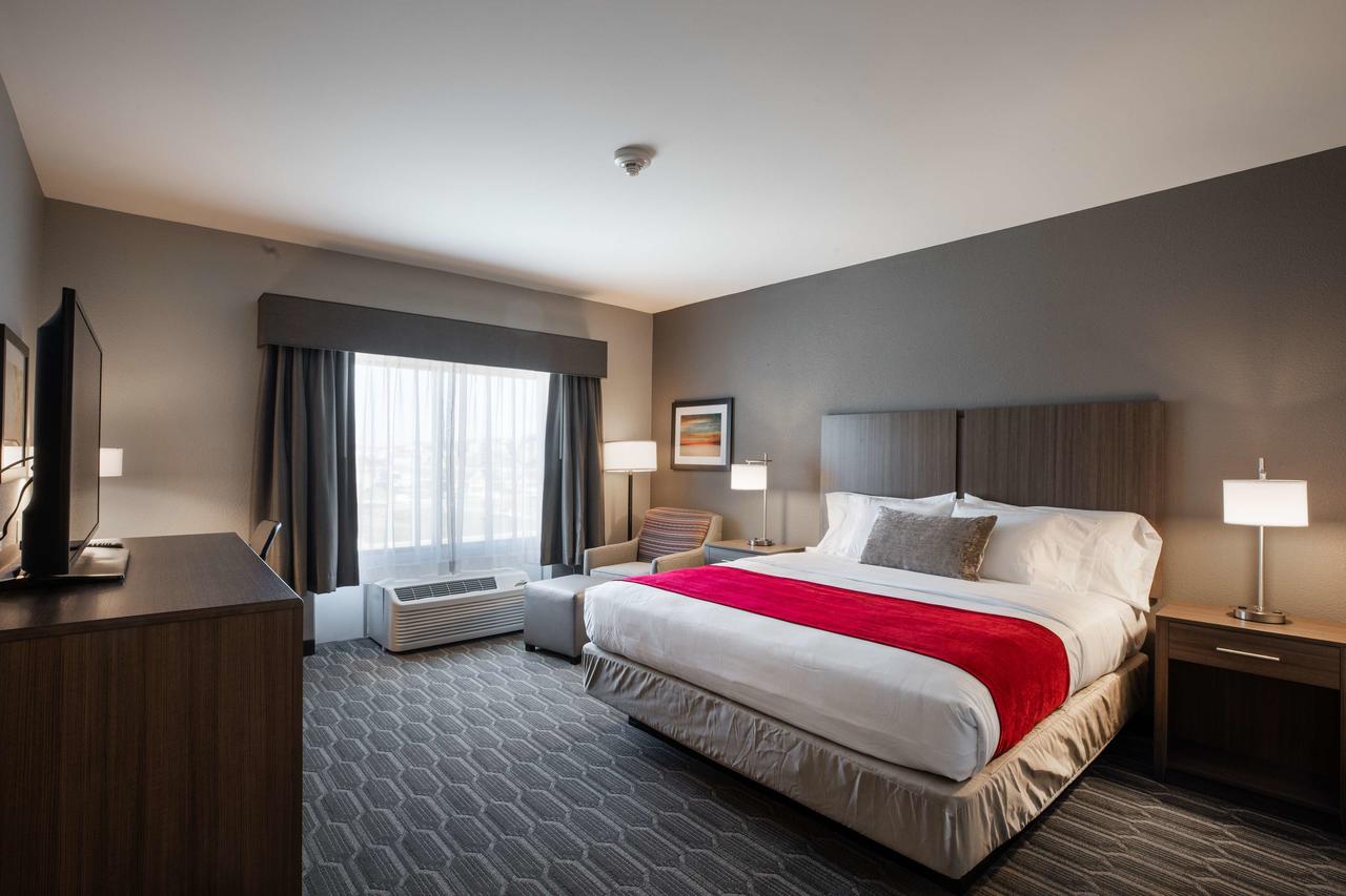 Best Western Plus West Lawrence - thumb 27