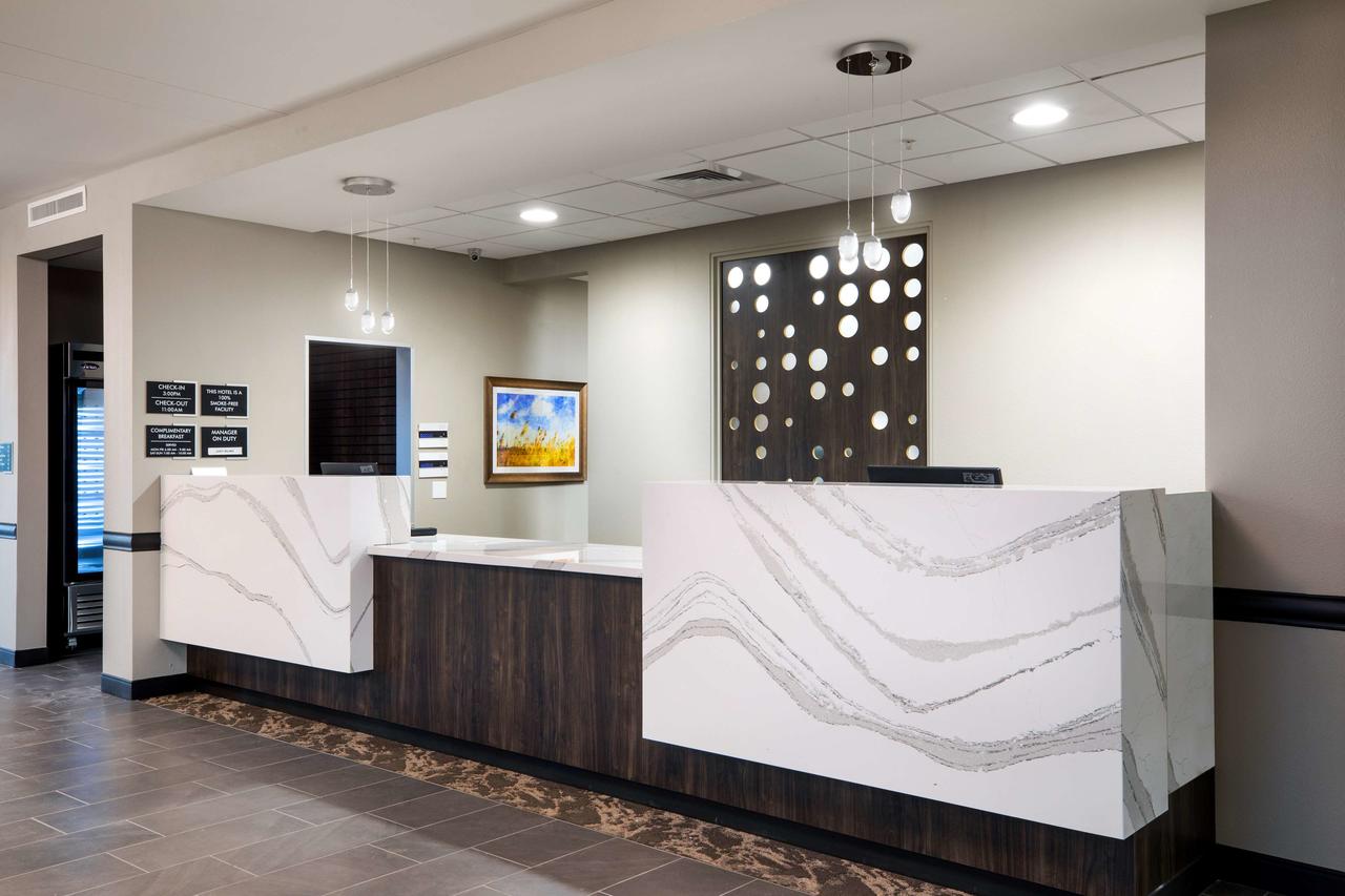 Best Western Plus West Lawrence - thumb 8