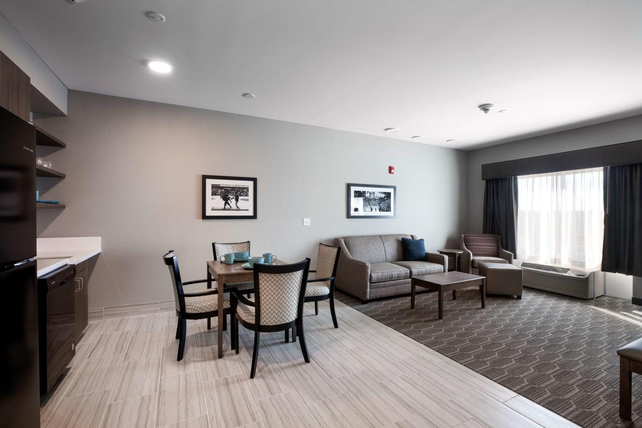 Best Western Plus West Lawrence - thumb 4