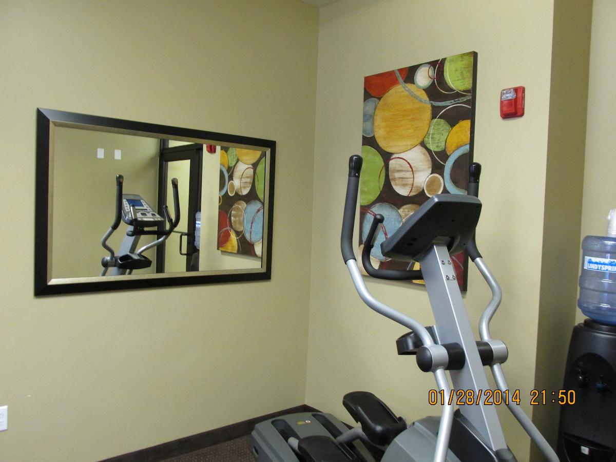 Parkwood Inn & Suites - thumb 39