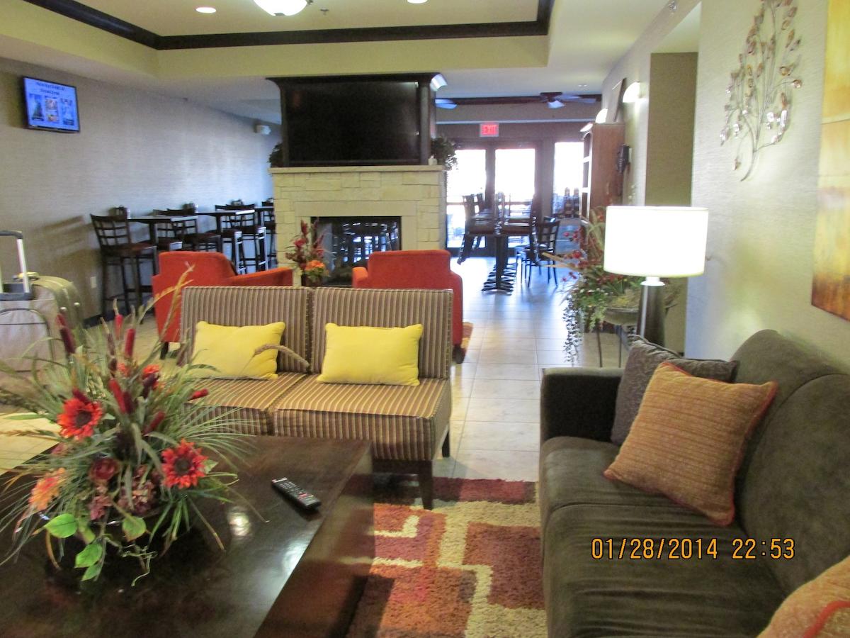 Parkwood Inn & Suites - thumb 27