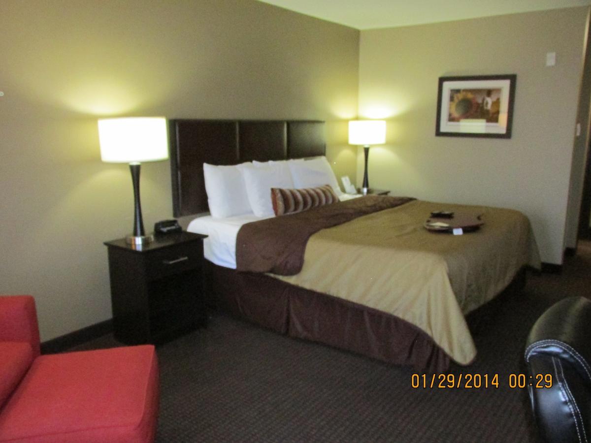 Parkwood Inn & Suites - thumb 4