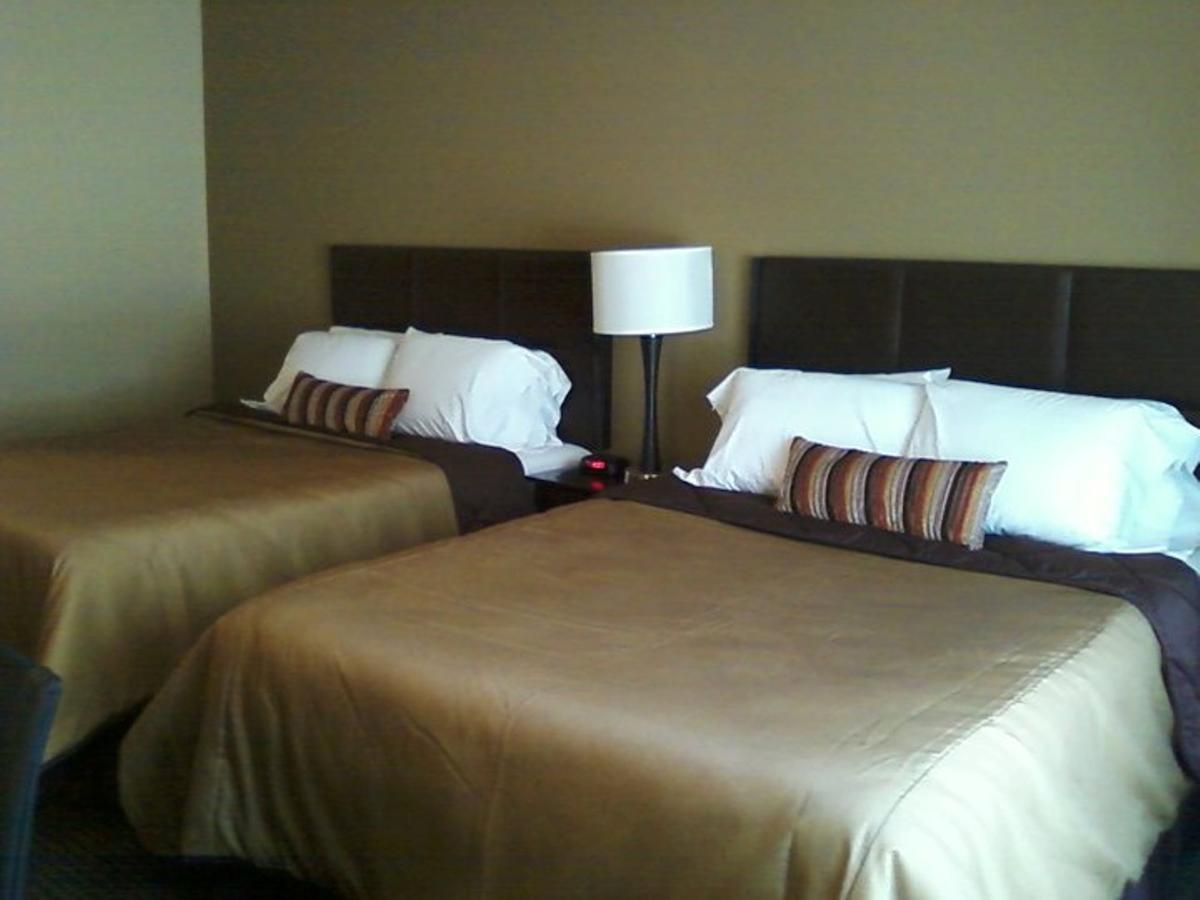 Parkwood Inn & Suites - thumb 3