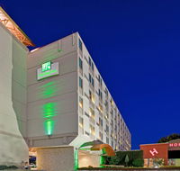Holiday Inn At the Campus - Orlando Tourists