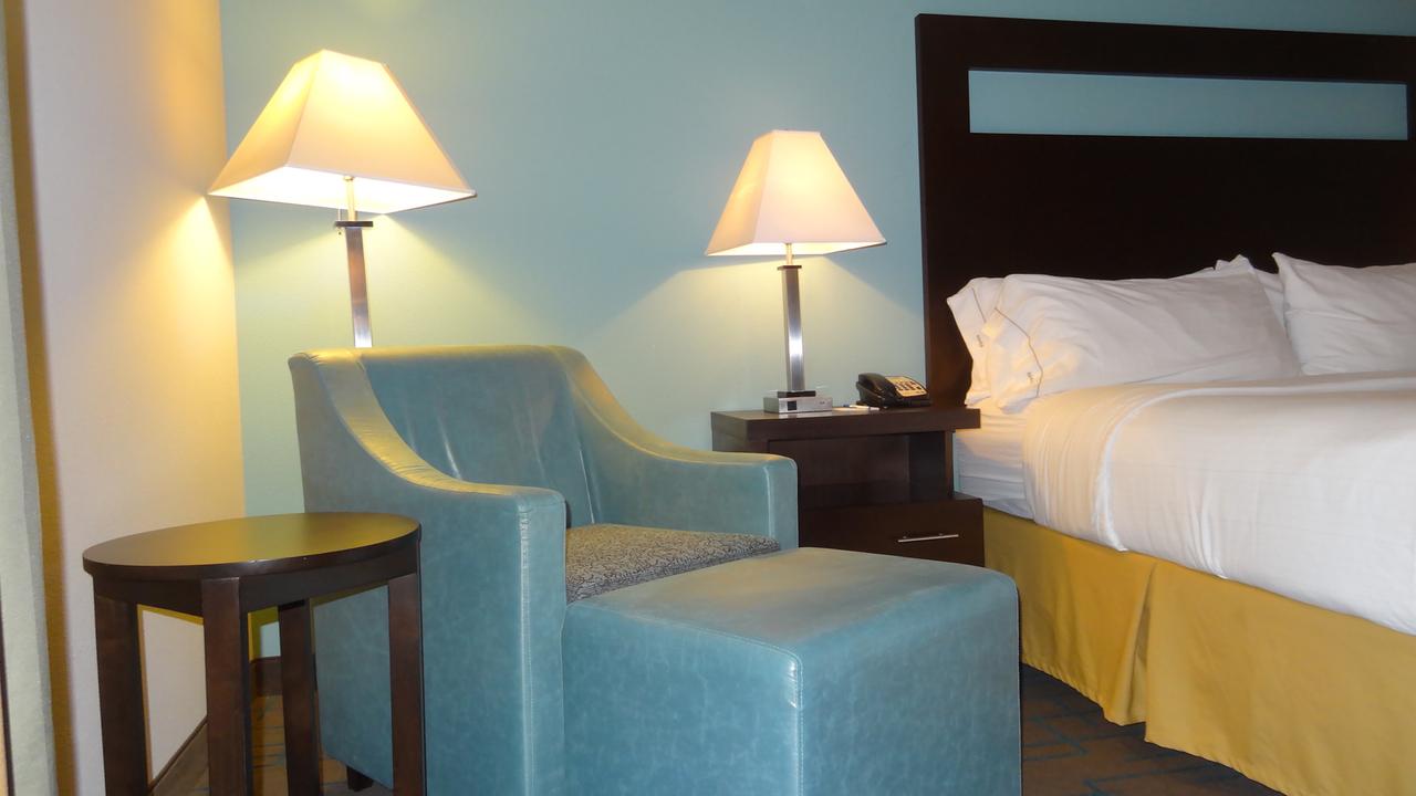 Holiday Inn Express Hotel Kansas City - Bonner Springs - thumb 24