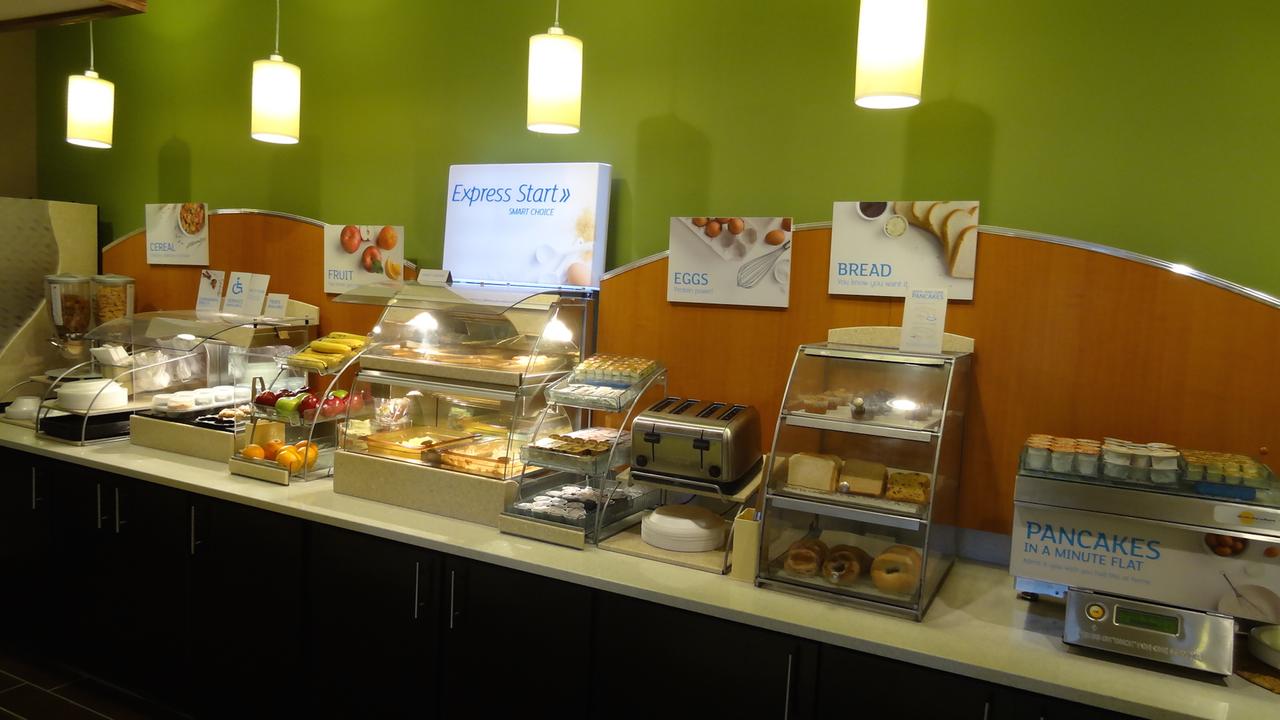 Holiday Inn Express Hotel Kansas City - Bonner Springs - thumb 8