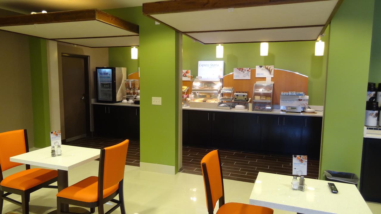 Holiday Inn Express Hotel Kansas City - Bonner Springs - thumb 9