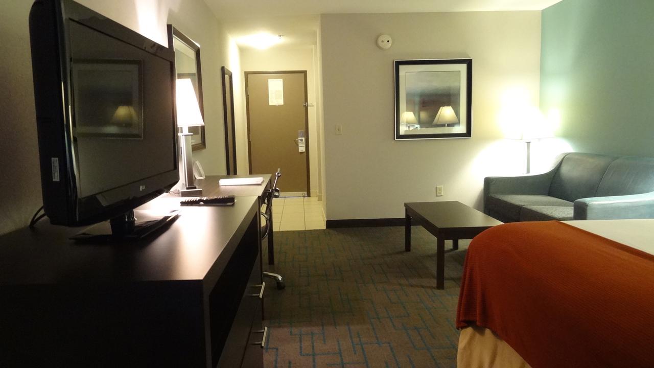 Holiday Inn Express Hotel Kansas City - Bonner Springs - thumb 19