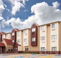 Days Inn by Wyndham near Kansas Speedway - Orlando Tourists