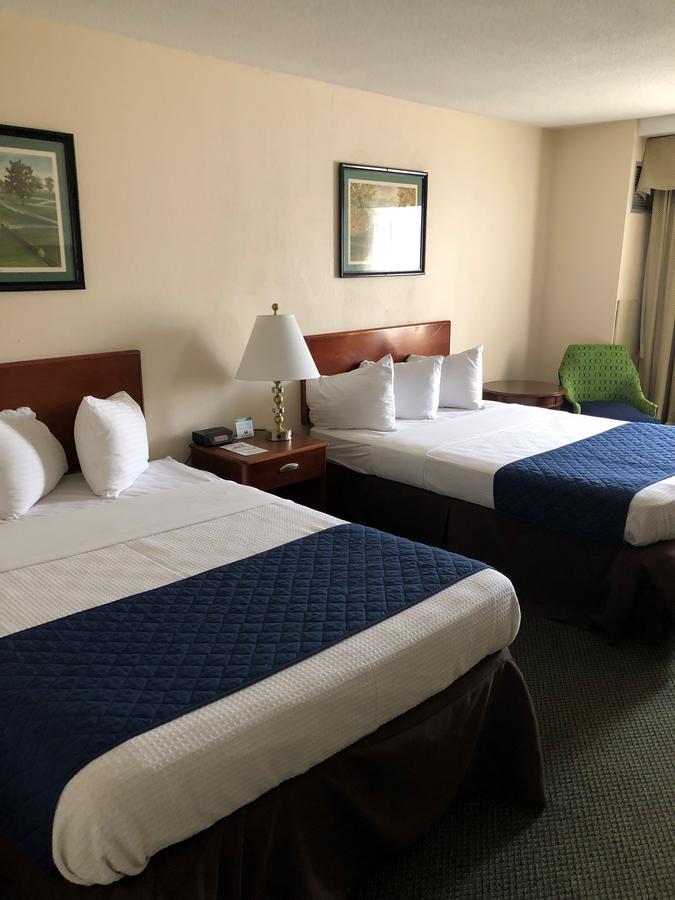 Capital Plaza Hotel - thumb 12