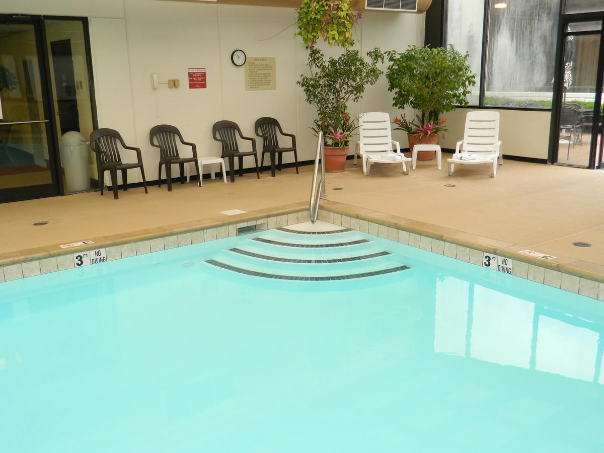 Capital Plaza Hotel - thumb 1