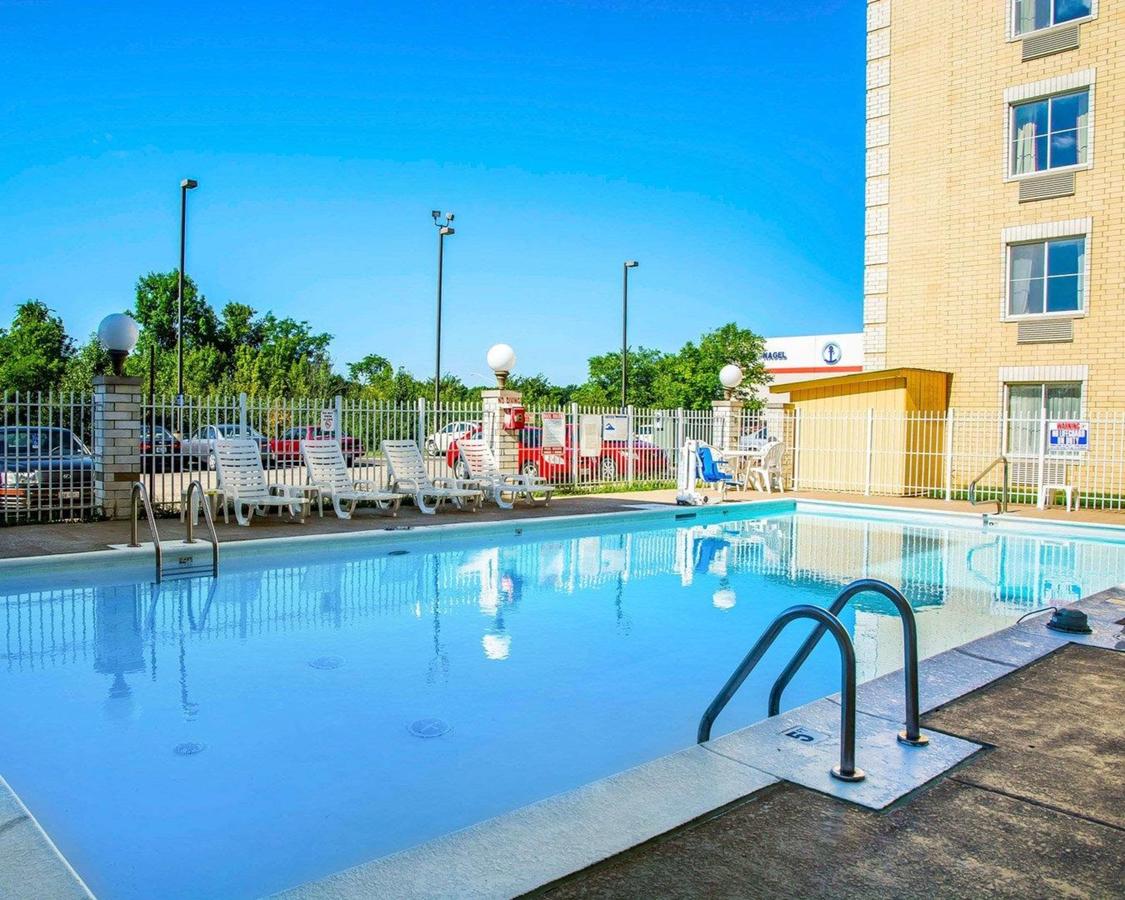QUALITY INN AND SUITE CVG AIRPORT - thumb 22