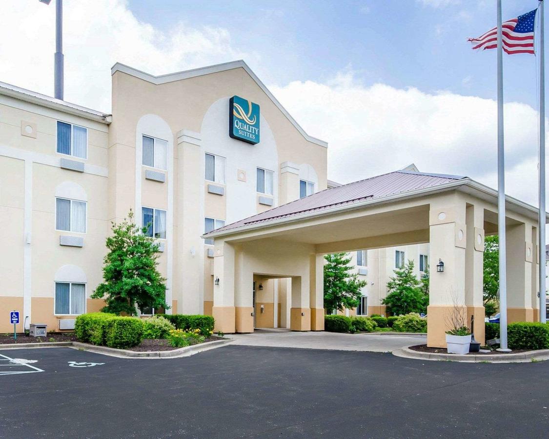Quality Suites La Grange - thumb 0