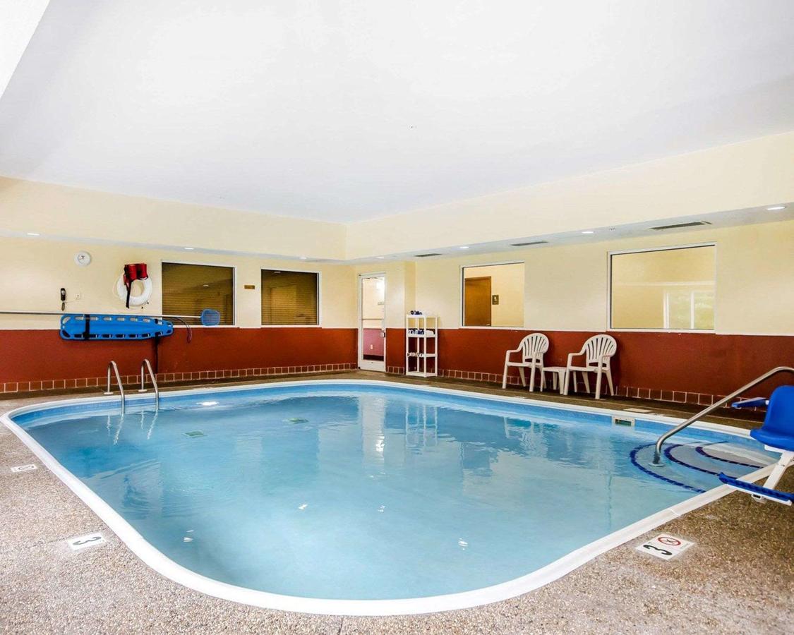 Quality Suites La Grange - thumb 17