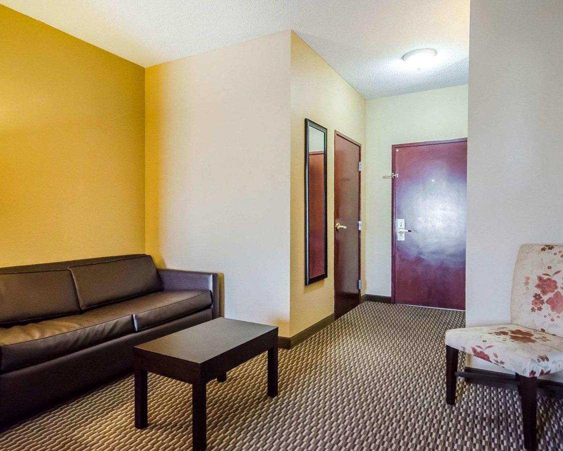 Quality Suites La Grange - thumb 14