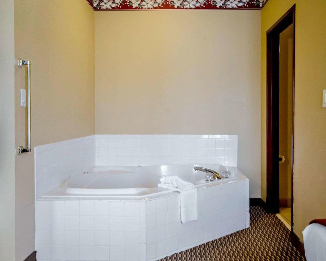 Quality Suites La Grange - thumb 3